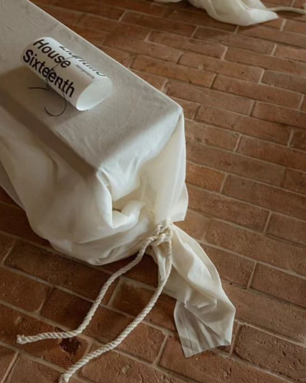 20 Bench Seating Ideas for Your Wedding