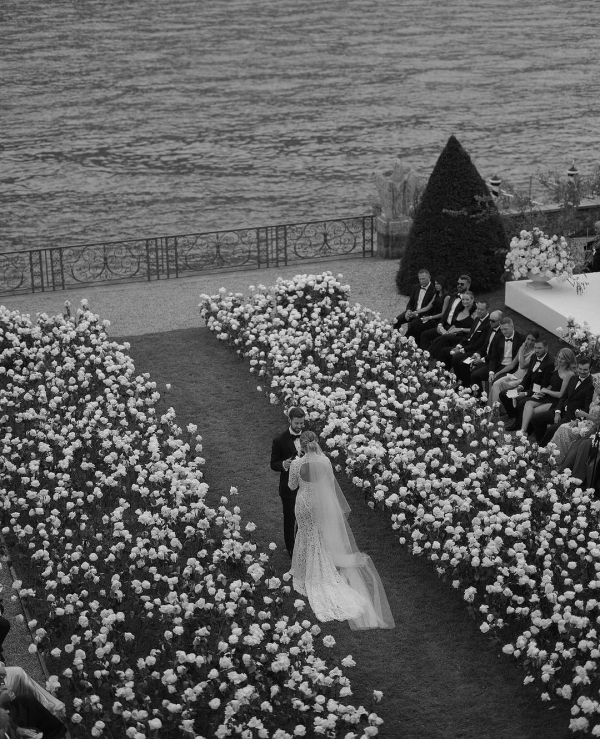 Wedding Florist in the UK | Wedding Decorators, Flower Arrangements in Britain | Bouquet For Bride