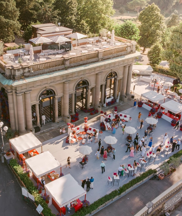 Photographers Maddy Christina