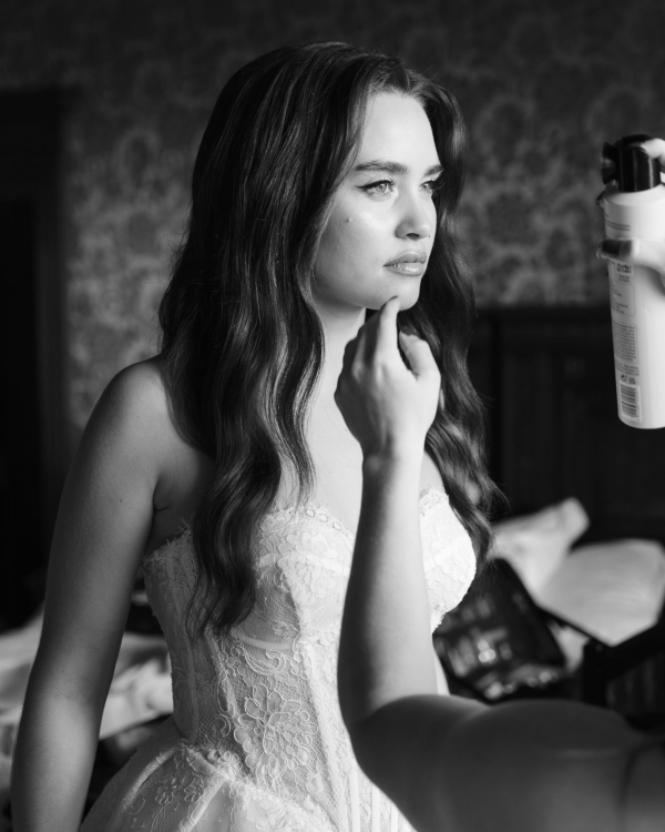 Beauty Brooke Lilias