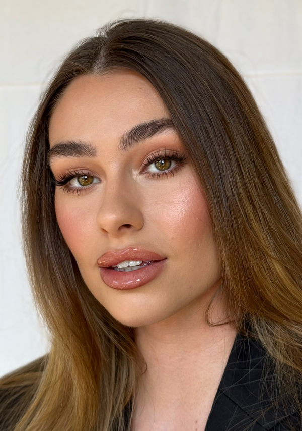 Beauty Brooke Lilias