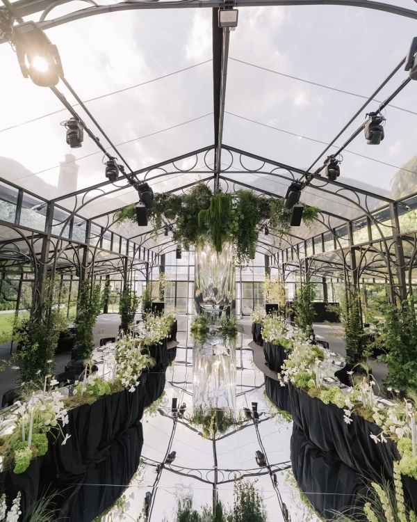 What to Consider When Booking Your Wedding Venue