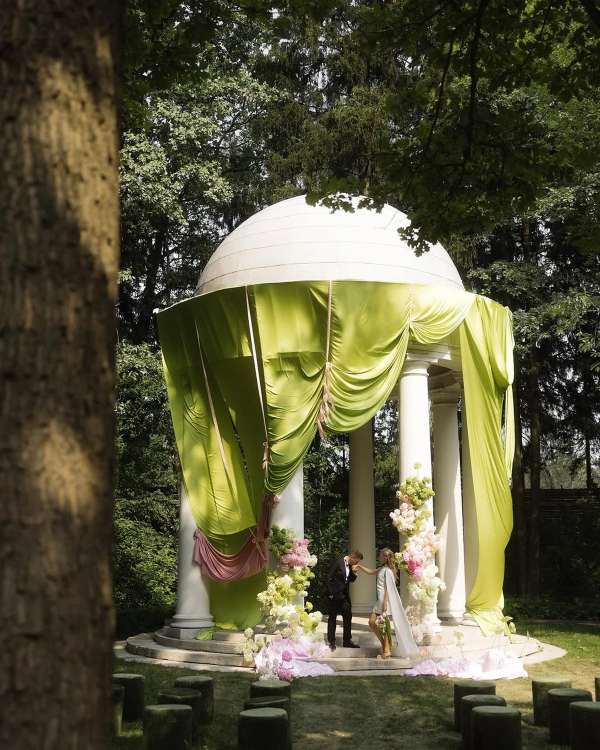 7 Wedding Themes We're Loving for 2026