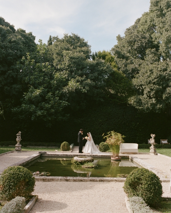 An Artistic Wedding Amongst a Hidden Stone Quarry in Provence
