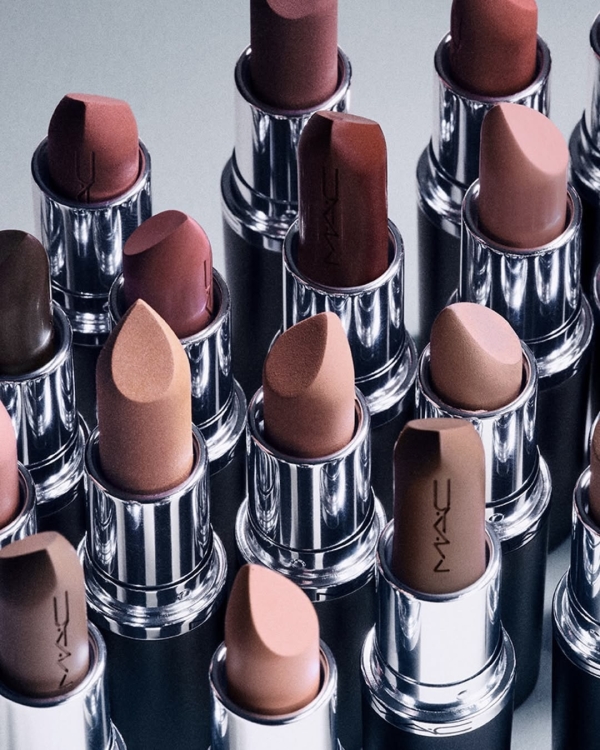 The Must-Have Makeup Products for This Fall Season