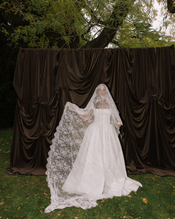 Mocha Mousse Romance