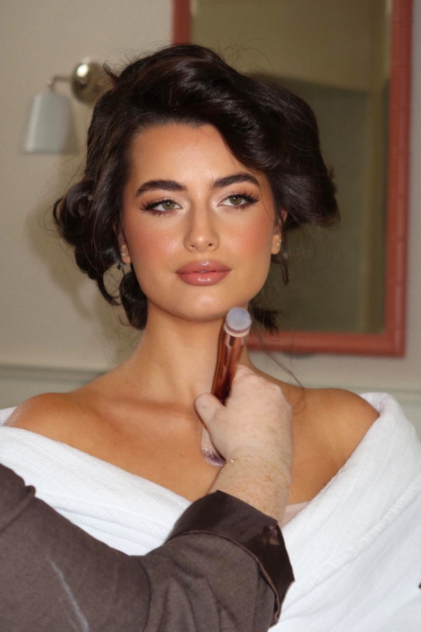 Beauty Brooke Lilias