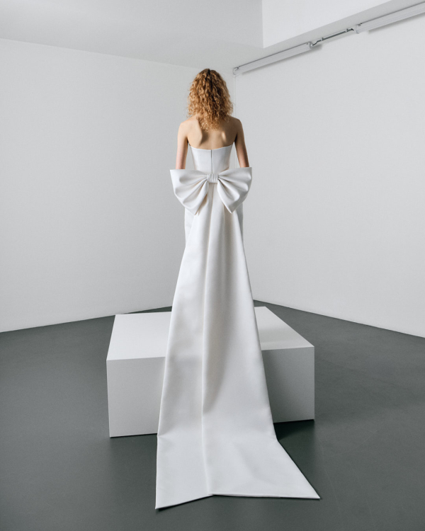 Viktor & Rolf Mariage Unveils Fall 2026 Bridal Collection