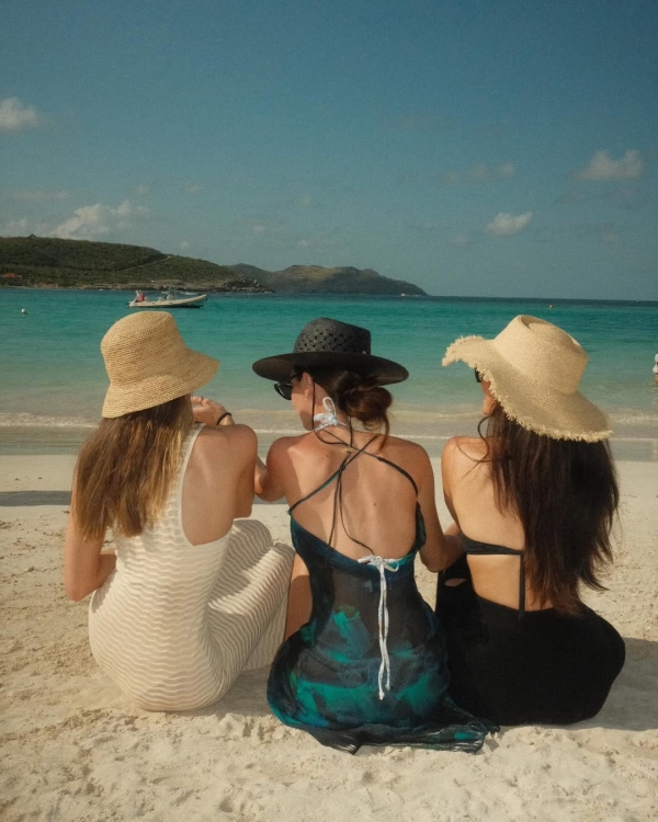 Island Hopping: 17 Romantic Island Destinations for Your Honeymoon