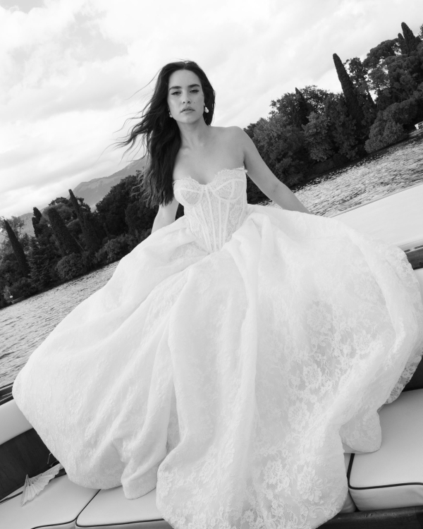 Beauty Brooke Lilias