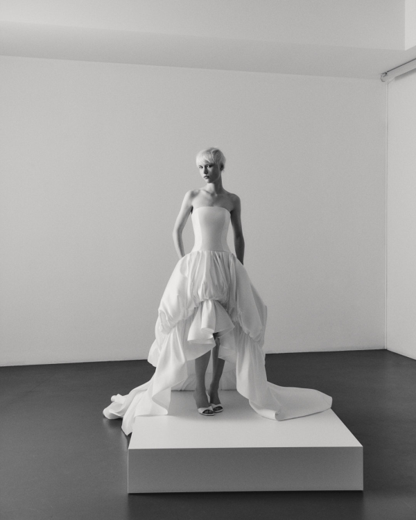 Viktor & Rolf Mariage Unveils Fall 2026 Bridal Collection