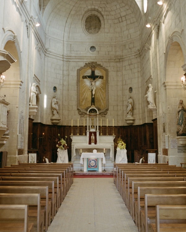 An Artistic Wedding Amongst a Hidden Stone Quarry in Provence