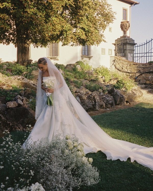 Influencer Angela Caloisi’s Tuscan Villa Wedding Was the Epitome of Cinematic Elegance