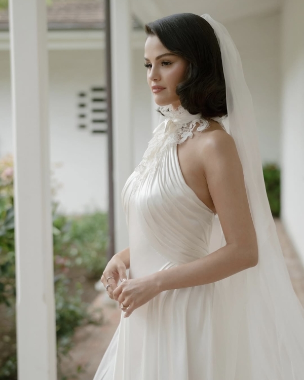 Selena Gomez and Benny Blanco’s Stunning Wedding Photos Revealed