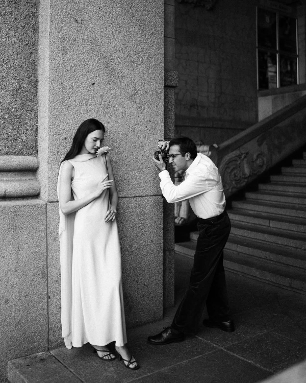 Here’s How to Add High-Fashion Edge to Your Wedding Gallery