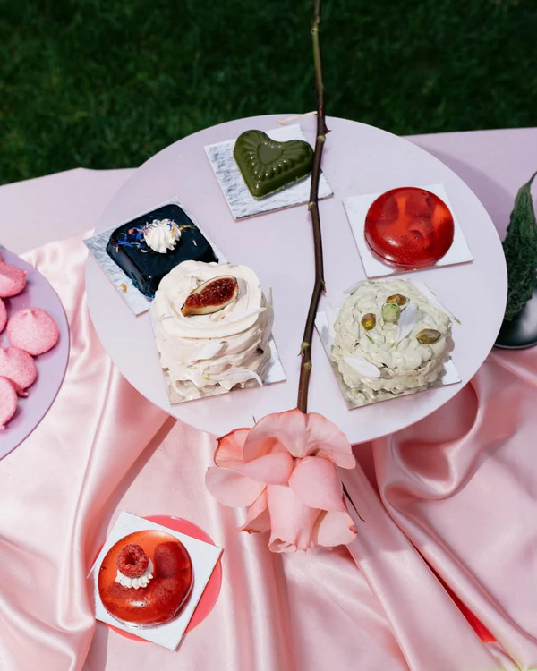 How to Plan a Micro-Wedding: 7 Expert Tips for an Intimate and Stylish Celebration — photo 2