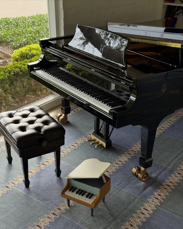 Singer Charlie Puth and Wife Brooke Puth Announce They're Expecting Their First Child!