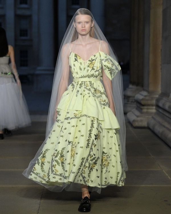 Alternative Bridal Looks | London Fashon Week September 2022 | Simone Rocha Wedding Dress | Molly Goddard, Dilara Findikoglu, Erdem, Harris Reed