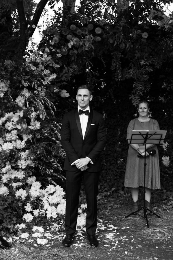 Isabella & Sam’s Elegant Wedding at Glenrock Gardens | Photo | English Country Garden Bridal Party in Tenterfield