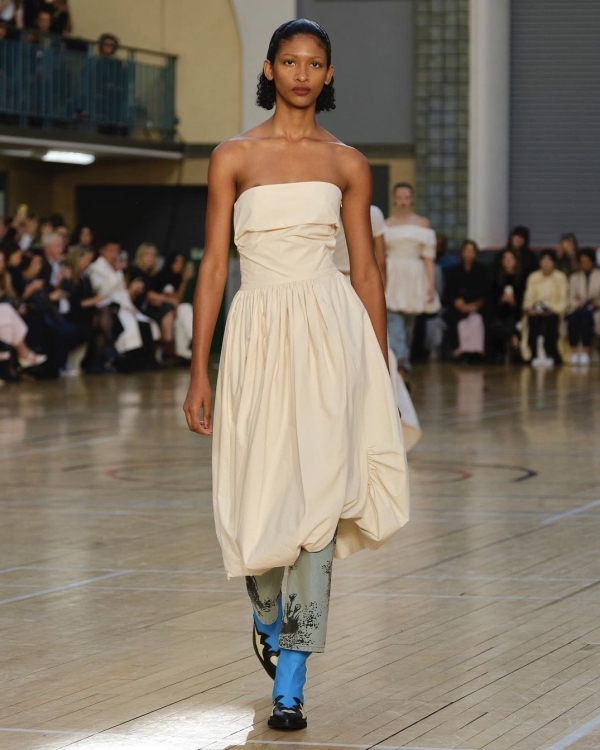 Alternative Bridal Looks | London Fashon Week September 2022 | Simone Rocha Wedding Dress | Molly Goddard, Dilara Findikoglu, Erdem, Harris Reed