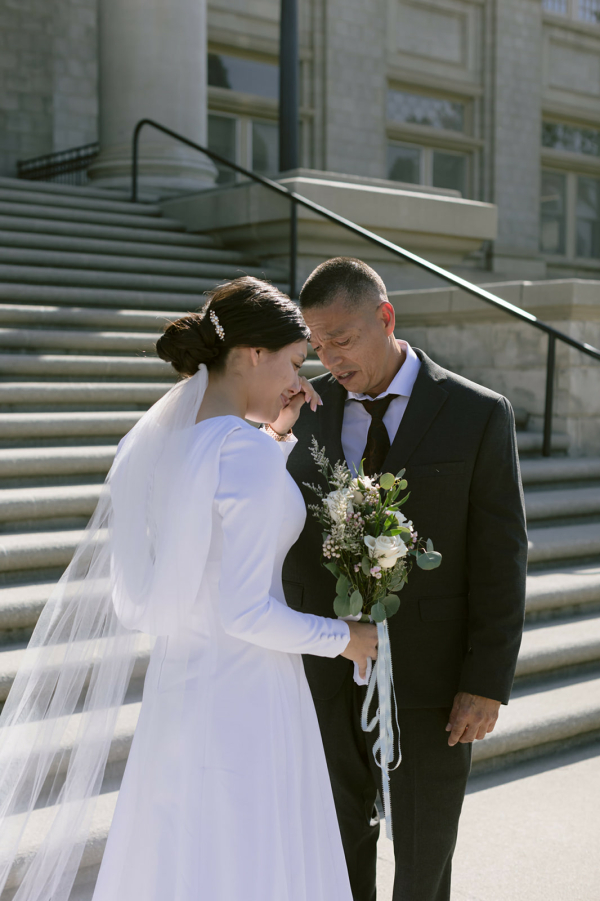 Photographers Olive and Oath