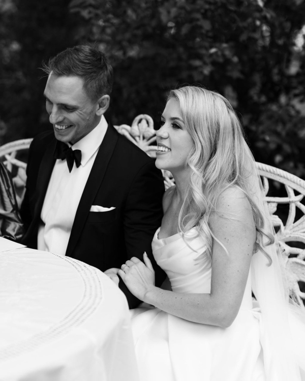 Isabella & Sam’s Elegant Wedding at Glenrock Gardens | Photo | English Country Garden Bridal Party in Tenterfield