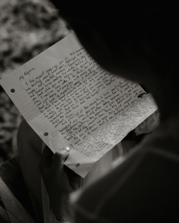 Wedding Toast Tips for Guests | How to Dive a Wedding Toast | Wedding Speech Tips