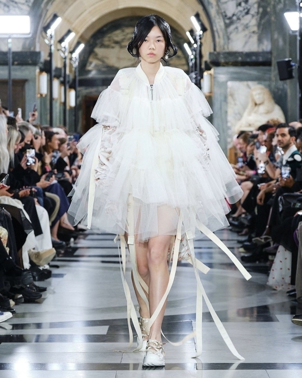 Alternative Bridal Looks | London Fashon Week September 2022 | Simone Rocha Wedding Dress | Molly Goddard, Dilara Findikoglu, Erdem, Harris Reed
