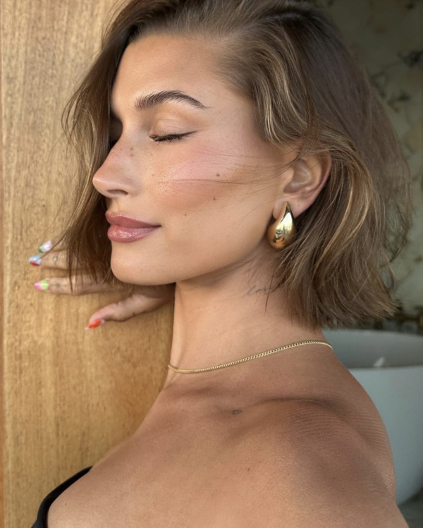 What is Hailey Bieber's Strawberry Girl Makeup and How Can It Be a Go-to For Your Bridal Look?
