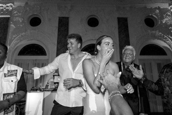 Romance in Puerto Rico: Dream Wedding and Tropical Delights | Interview with the bride about the preparation for the wedding, the choice of outfits and a rich musical program