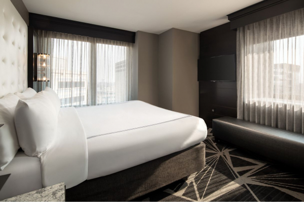 Venues The Clancy, Autograph Collection