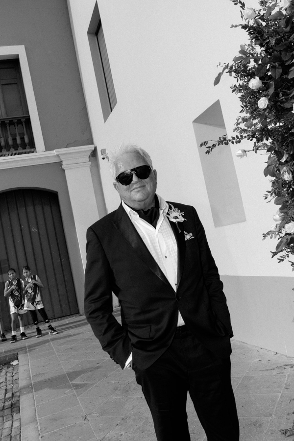 Romance in Puerto Rico: Dream Wedding and Tropical Delights | Interview with the bride about the preparation for the wedding, the choice of outfits and a rich musical program