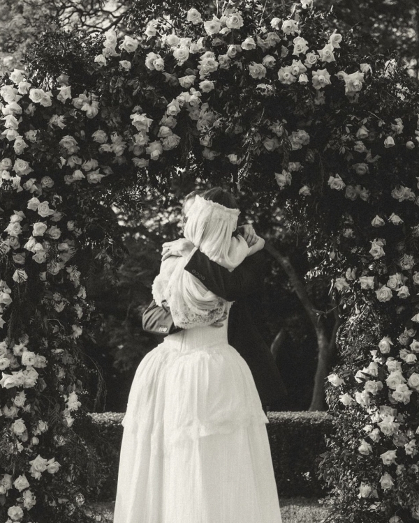 Beautiful Flower Altar Arrangement Ideas