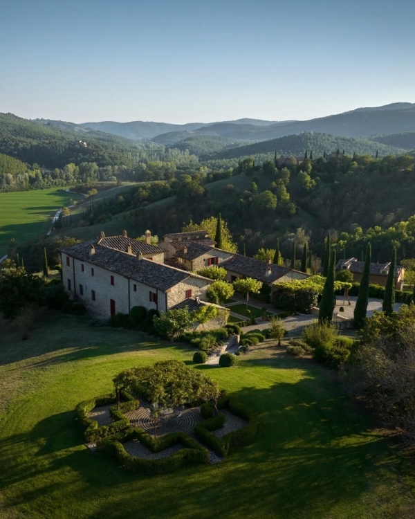 10 Best Honeymoon Hotels in Italy