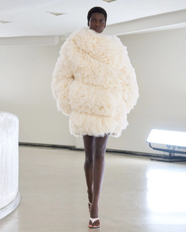 70 Looks from the SS25 RTW Runways for the Fashion Bride