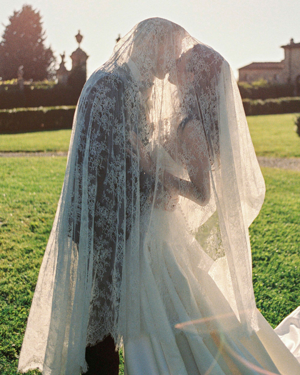 7 Tips for Luxury Wedding Photos on Any Budget