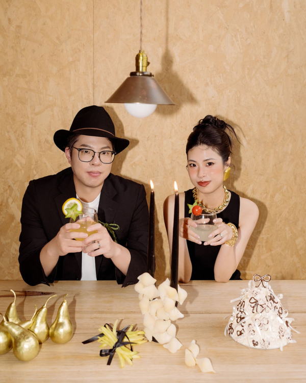 Black & Gold Romance