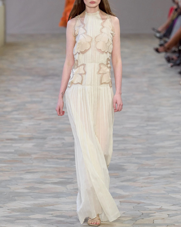 70 Looks from the SS25 RTW Runways for the Fashion Bride