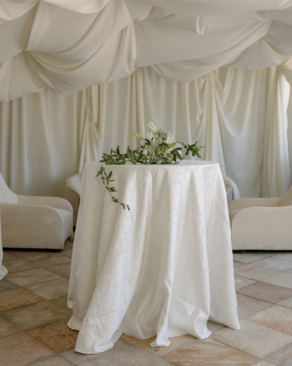 Trend: Wedding Drapery