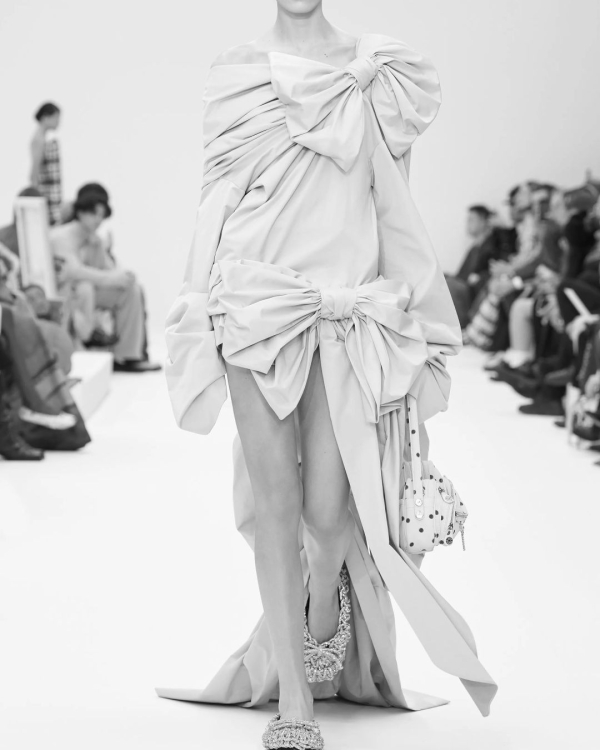 70 Looks from the SS25 RTW Runways for the Fashion Bride