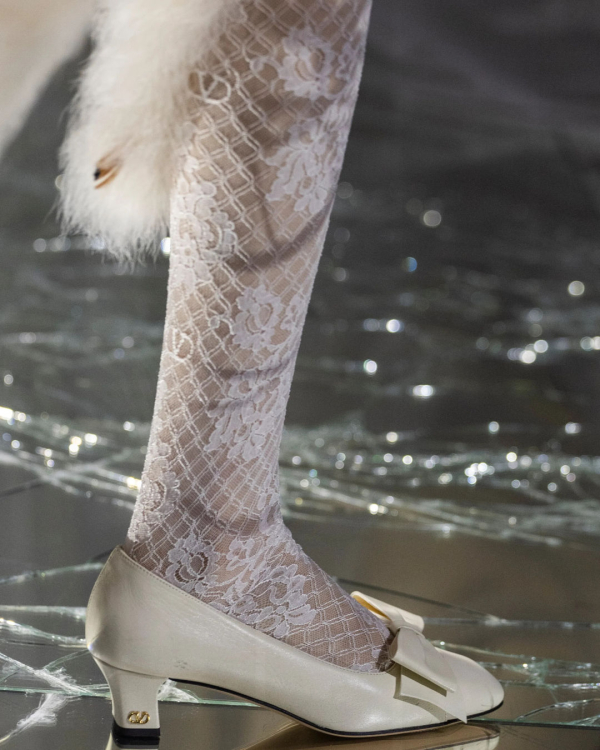 70 Looks from the SS25 RTW Runways for the Fashion Bride