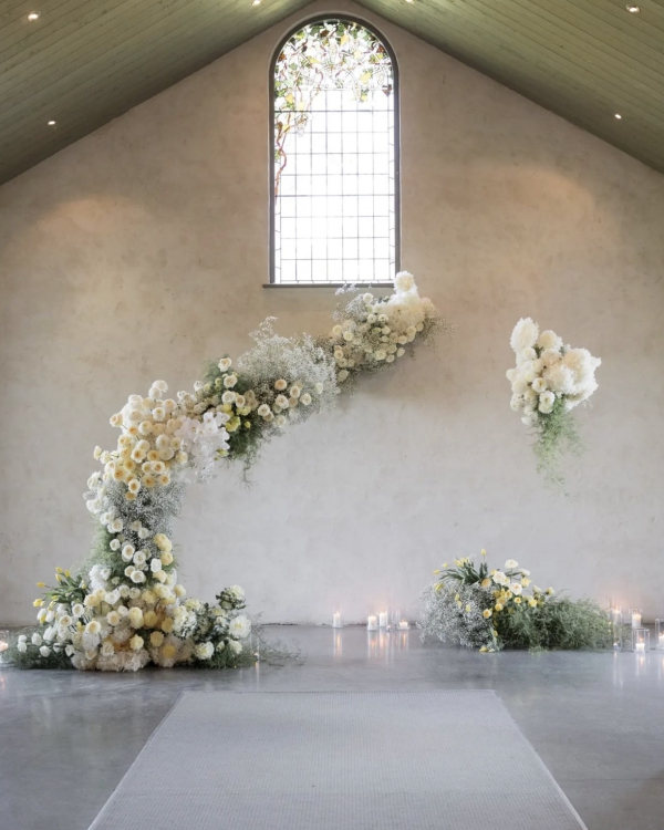 Beautiful Flower Altar Arrangement Ideas