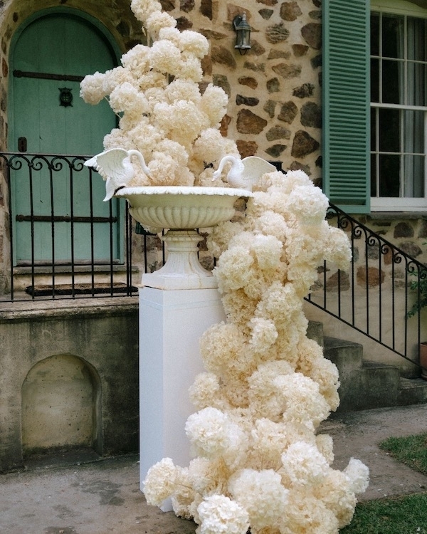 Beautiful Flower Altar Arrangement Ideas