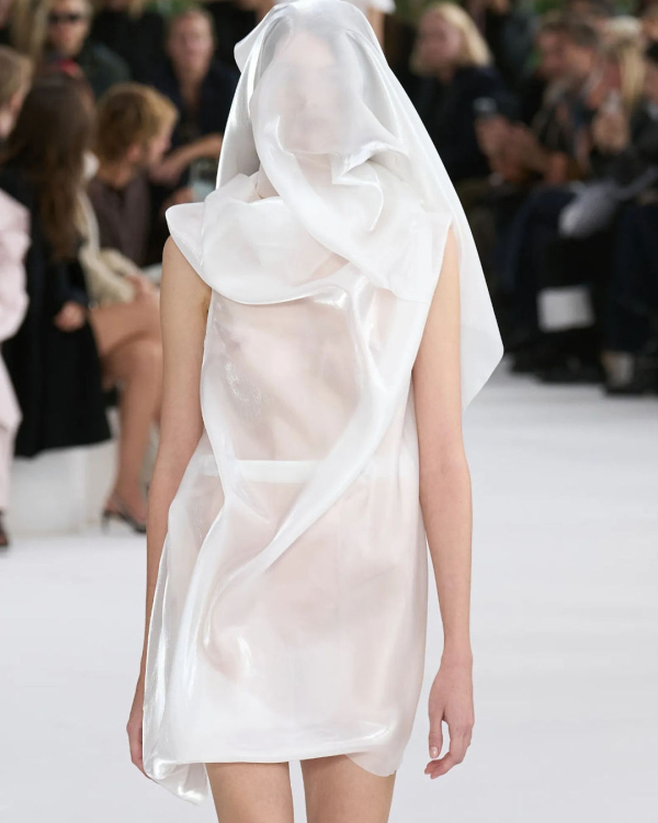 70 Looks from the SS25 RTW Runways for the Fashion Bride