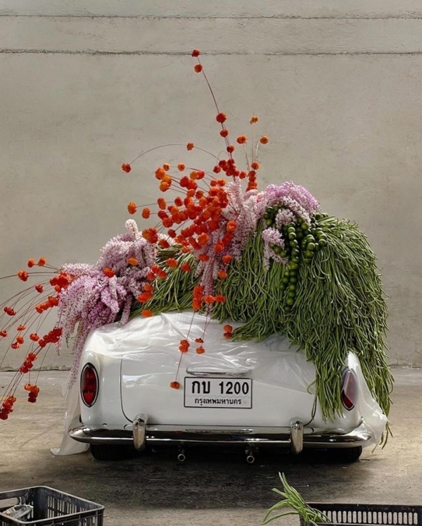 Beautiful Flower Altar Arrangement Ideas