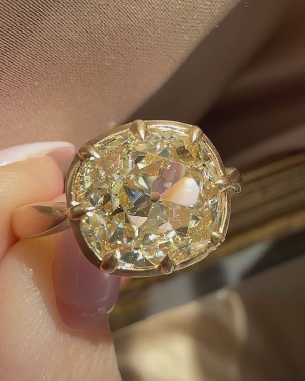 50 Iconic Vintage Engagement Ring Styles and Cuts