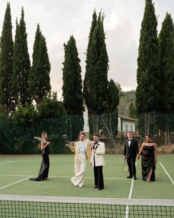 When to Book Wedding Vendors: The Complete Month-by-Month Timeline — photo 2