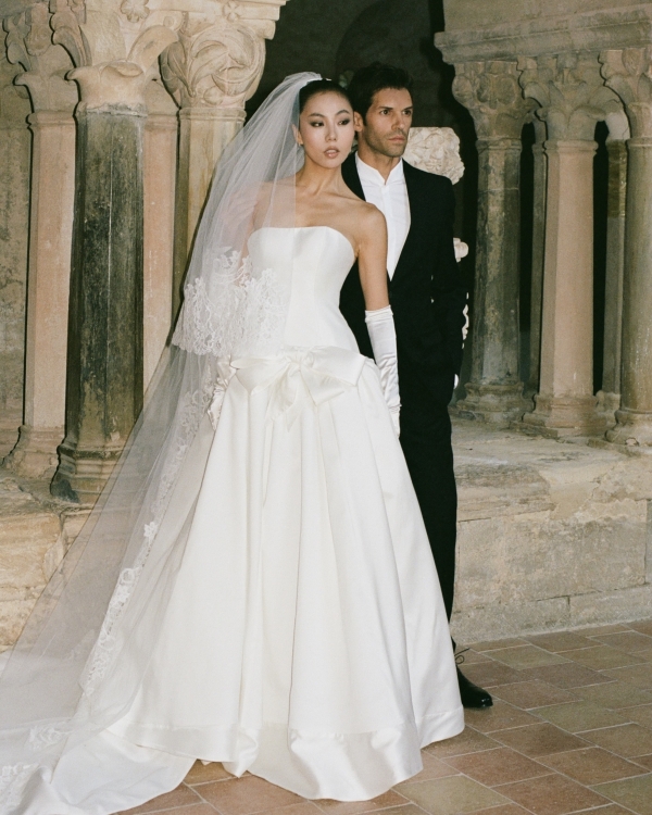 Influencer Xiayan Guo's Cinematic Abbey Wedding in Southern France