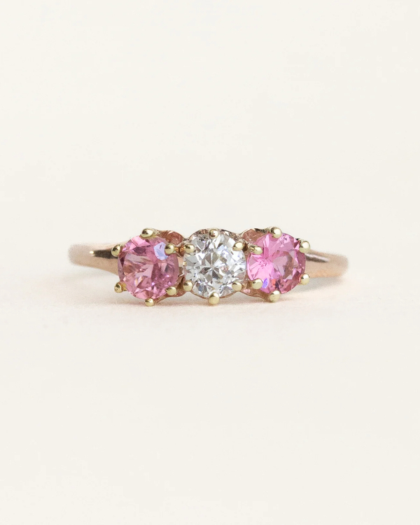 50 Iconic Vintage Engagement Ring Styles and Cuts