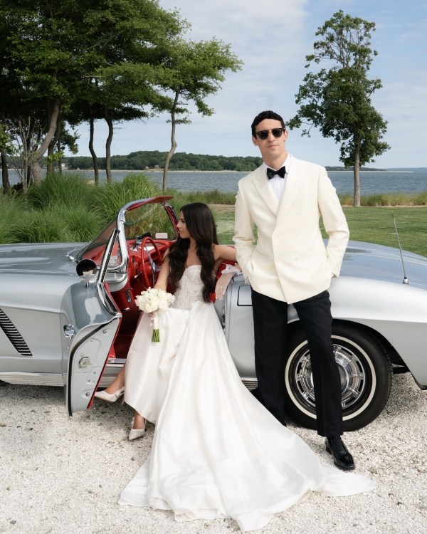 A Stylish Vintage Wedding on Long Island’s North Fork
